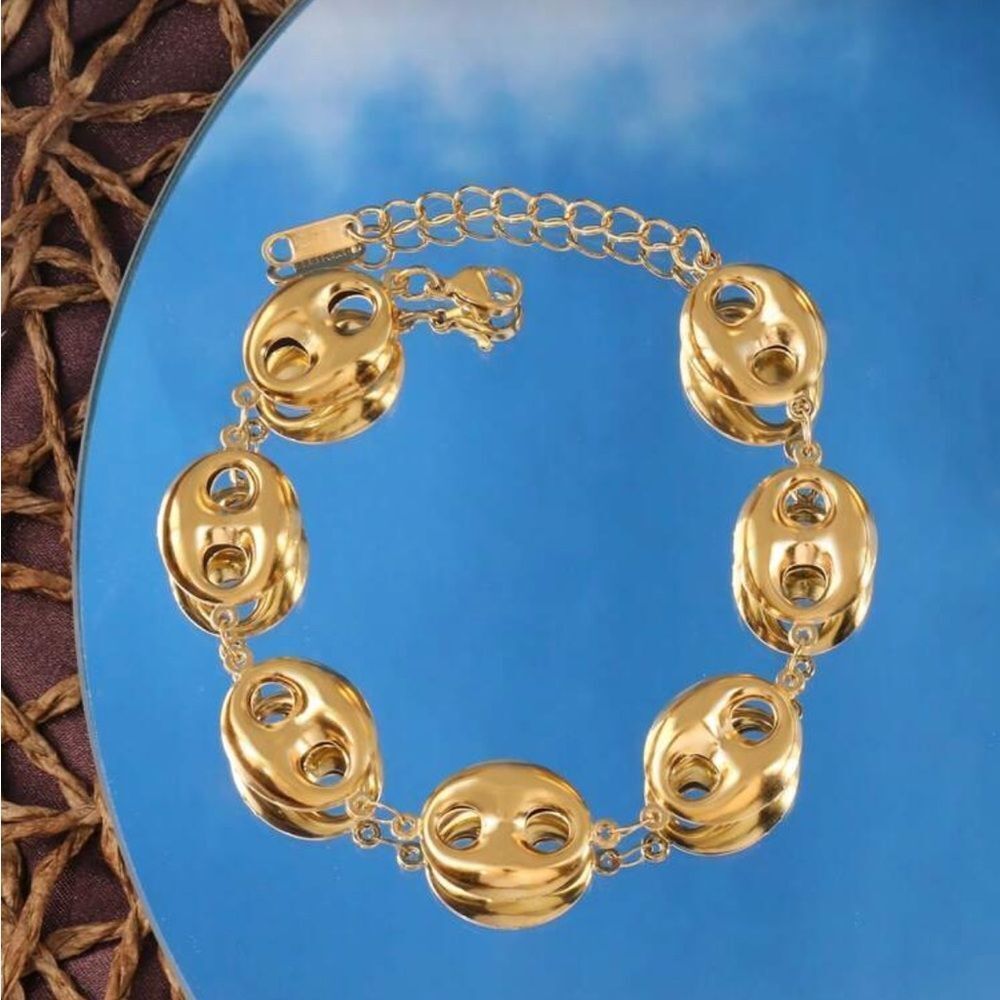 Gold chain Bracelet A1622
